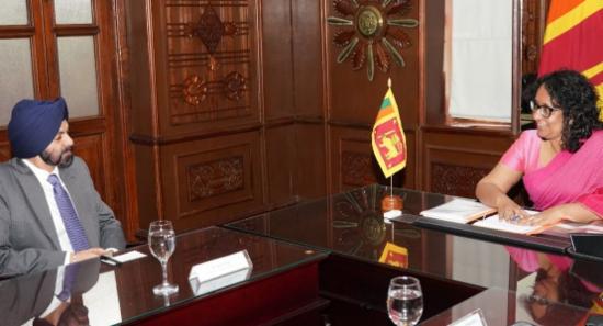 Prime Minister Meets with President of the WB